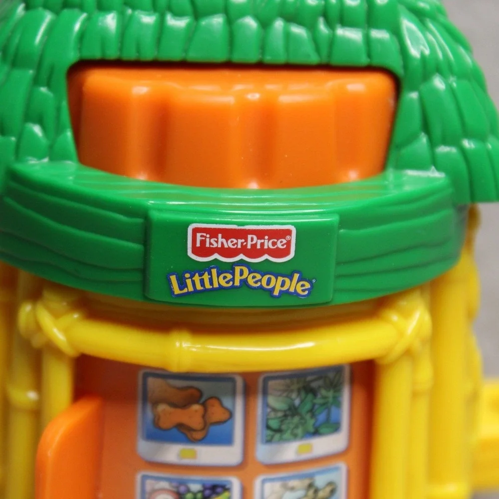 Fisher-Price Little People 2001 Animal Safari Jungle Hut Vending Machine 77984
